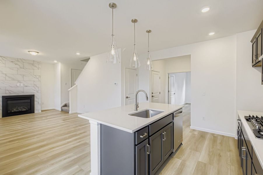 735 Nob Hill LN, Fort Collins, CO. - Slide 10 735 Nob Hill LN, Fort Collins, CO. - Slide 10