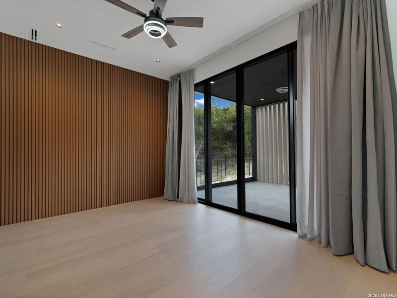 Spacious, unfurnished interior of a new home in , San Antonio (Image 42).