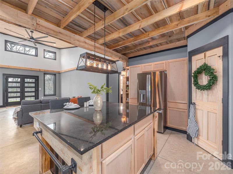 Community amenities in , Waynesville (Image 31).