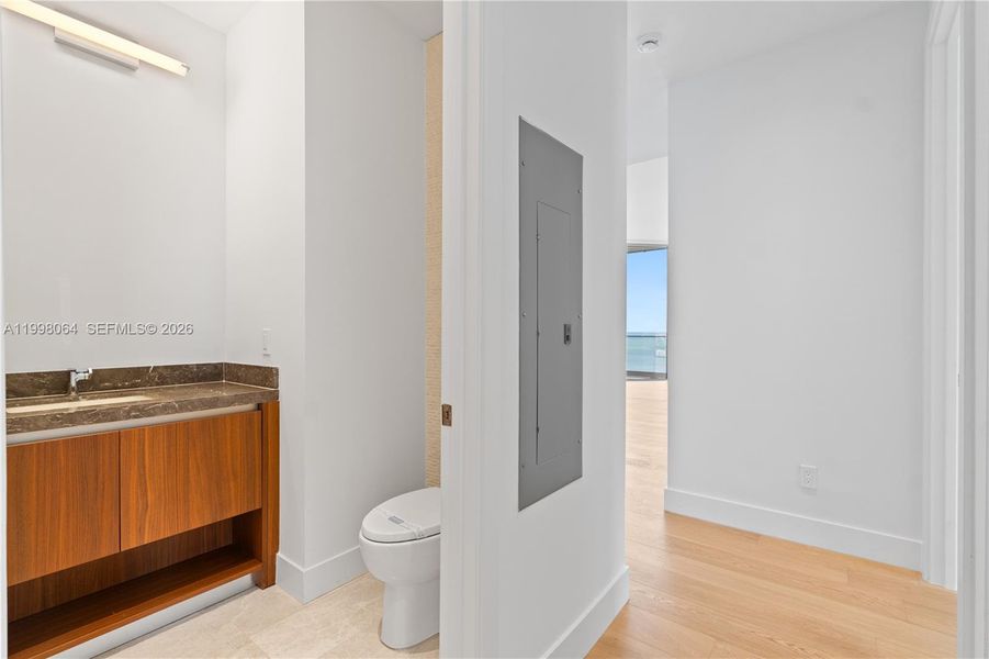 Powder room Powder room