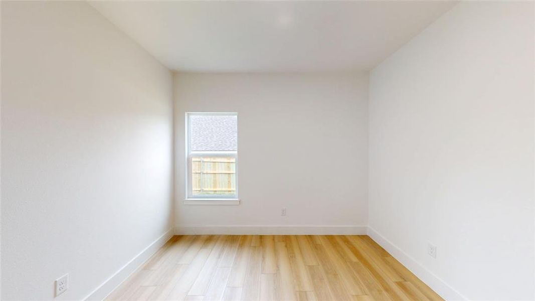 Spacious, unfurnished interior of a new home in , Weatherford (Image 30).