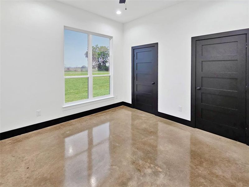 Spacious, unfurnished interior of a new home in , Mabank (Image 20). Spacious, unfurnished interior of a new home in , Mabank (Image 20).