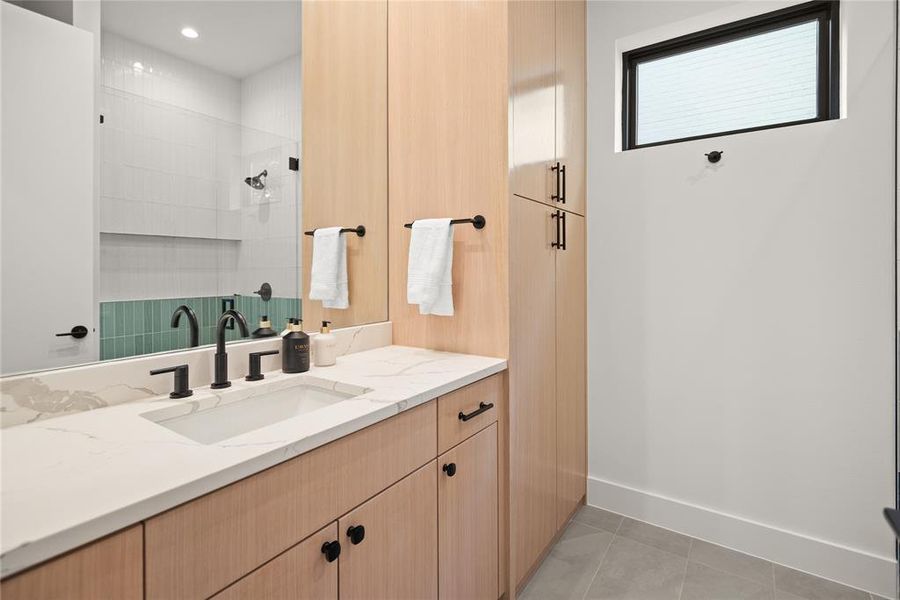 Furnished interior view inside a new home in , Dallas (Image 6). Furnished interior view inside a new home in , Dallas (Image 6).