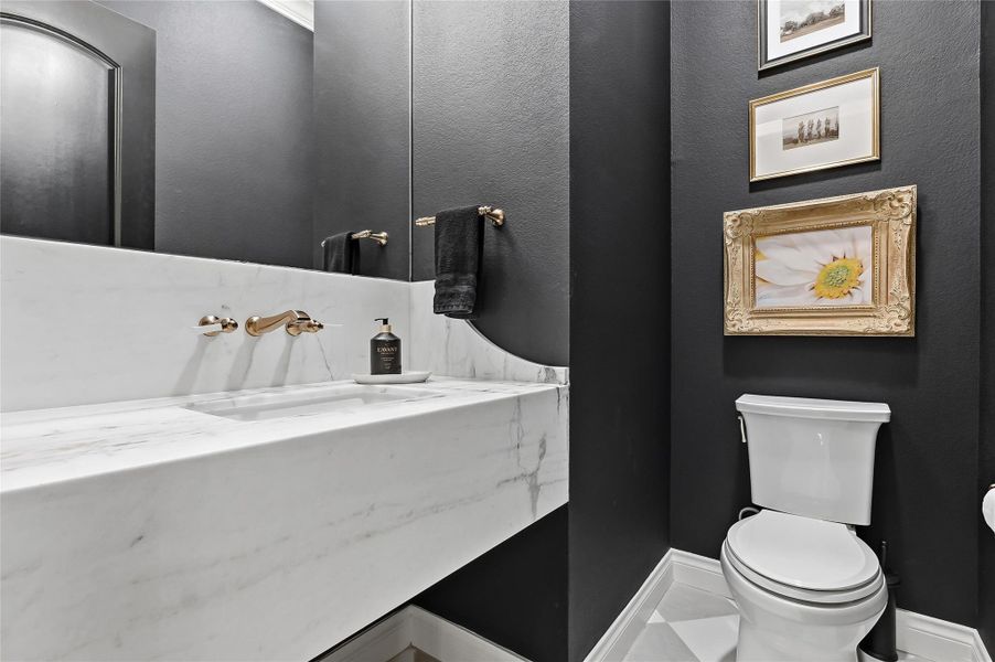 Furnished interior view inside a new home in , Bryan (Image 13).