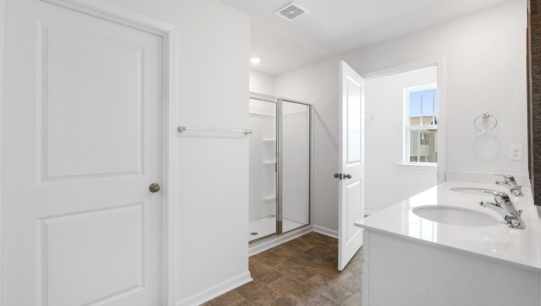 Furnished interior view inside a new home in Harrier Point, Woodruff (Image 15).