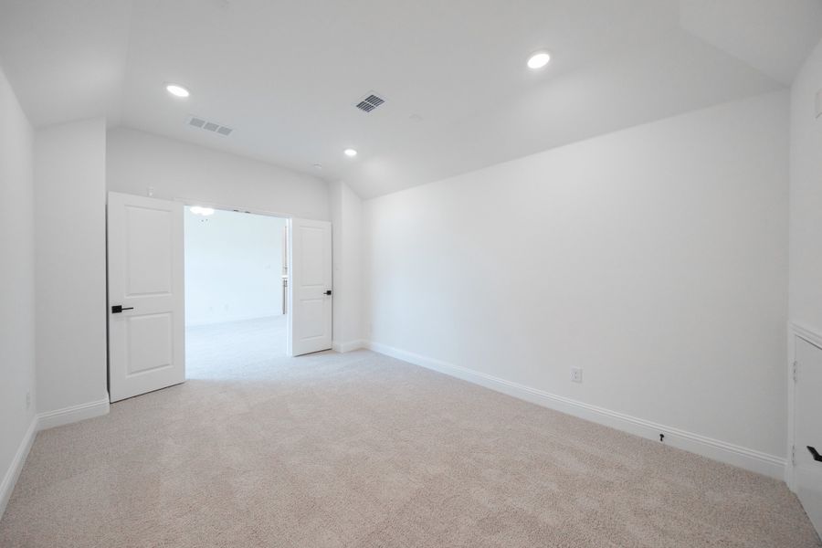 Spacious, unfurnished interior of a new home in Lovers Landing, Forney (Image 23).
