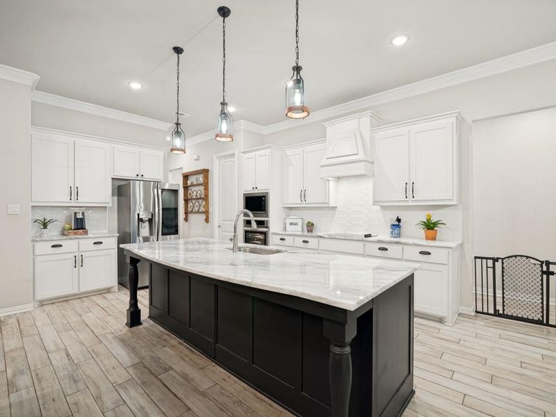Furnished interior view inside a new home in Vista Oaks Estates, Royse City (Image 15).