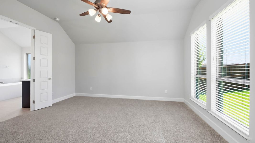 Spacious, unfurnished interior of a new home in Ventana, Fort Worth (Image 20).