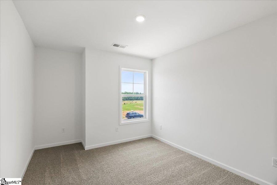 Spacious, unfurnished interior of a new home in Lynbrook, Boiling Springs (Image 35). Spacious, unfurnished interior of a new home in Lynbrook, Boiling Springs (Image 35).