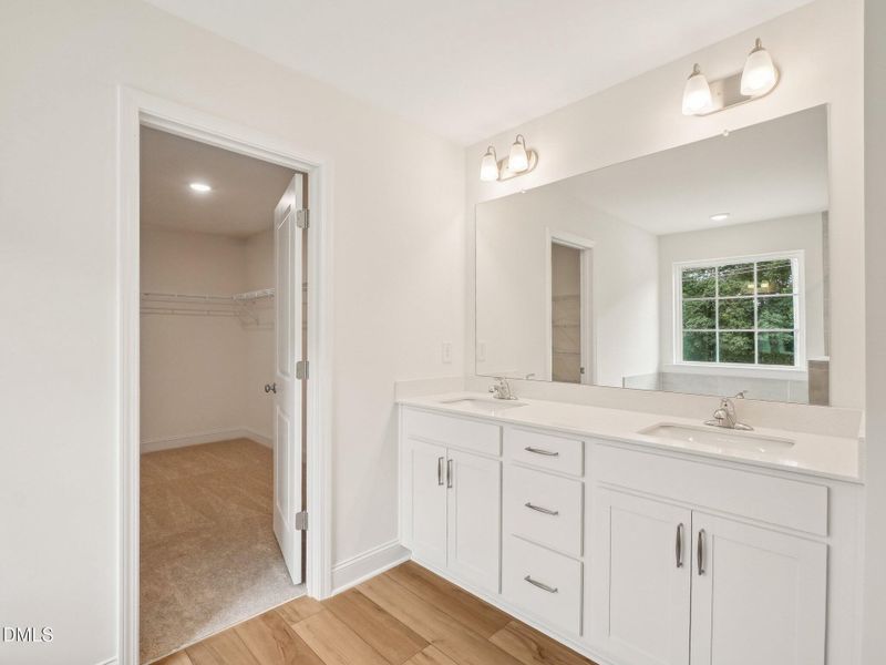 33-web-or-mls-Frost Mdw Wy-3105-033