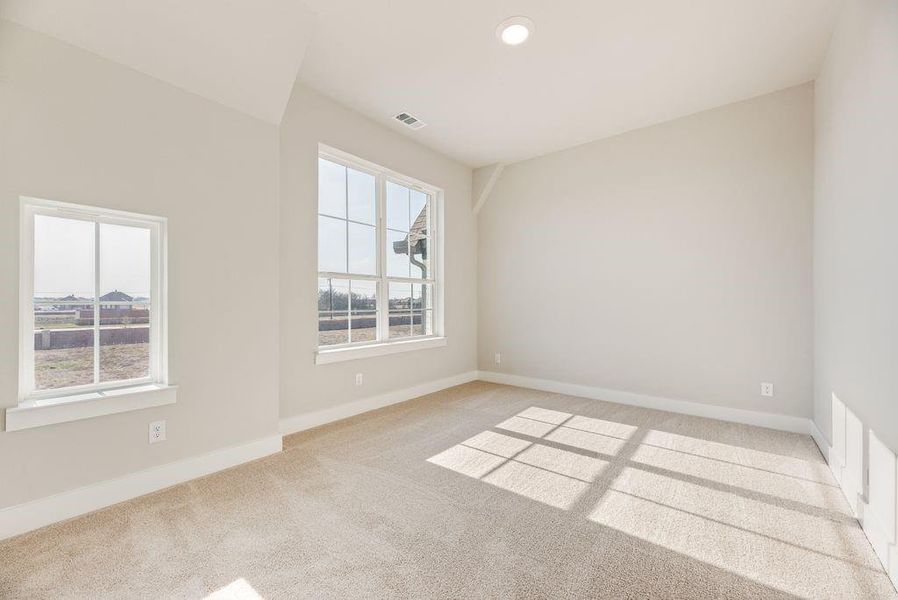 Spacious, unfurnished interior of a new home in Grand Estates of Anna, Anna (Image 15).