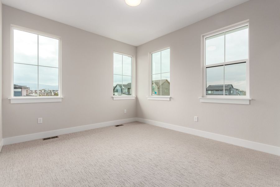 Spacious, unfurnished interior of a new home in West Grange, Longmont (Image 47).