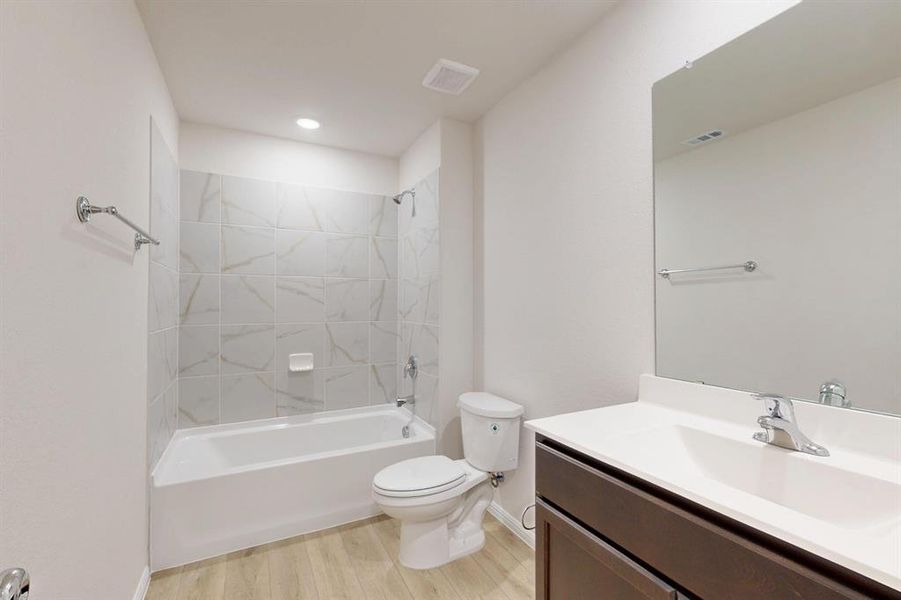 Furnished interior view inside a new home in Verandah, Royse City (Image 9).
