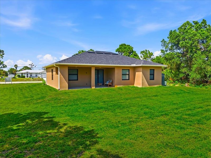 Exterior details and patio area of a home in , Lehigh Acres (Image 28).