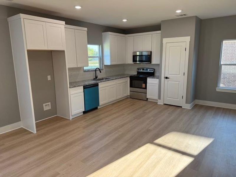 Image 14 of a home in .