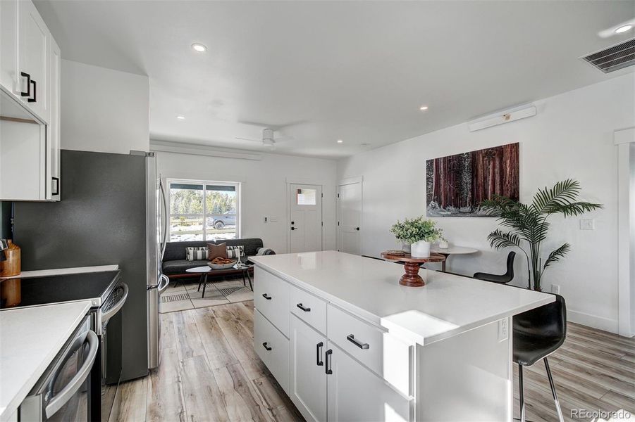 Lincoln Model Home Photos. Same model home by same builder.