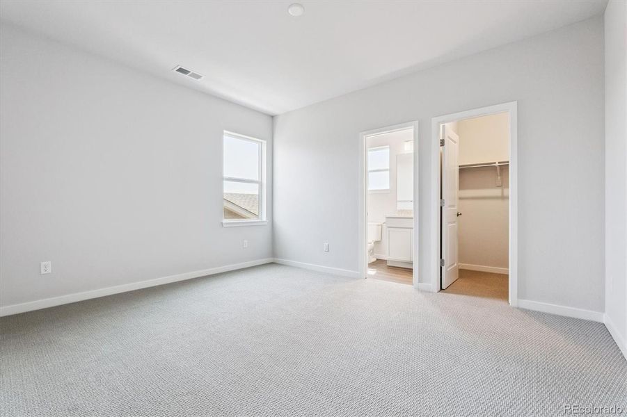 Spacious, unfurnished interior of a new home in Prestige Collection at Parkdale Commons, Lafayette (Image 14). Spacious, unfurnished interior of a new home in Prestige Collection at Parkdale Commons, Lafayette (Image 14).