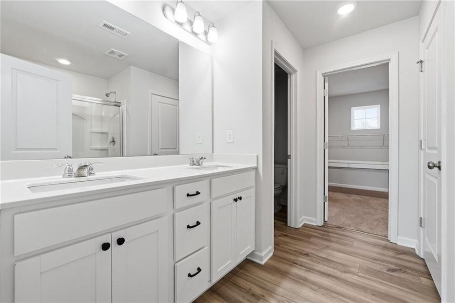 Furnished interior view inside a new home in Alcovy Trace, Lawrenceville (Image 11).