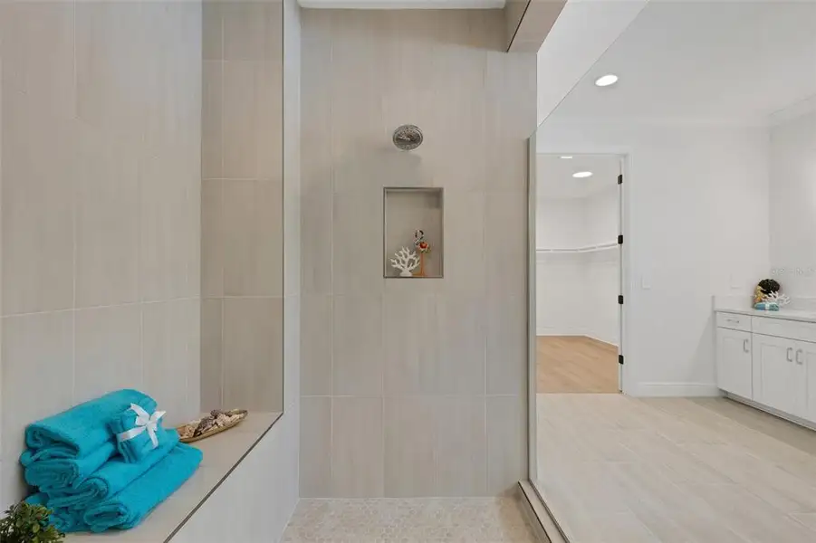 Furnished interior view inside a new home in Cassata Lakes, Nokomis (Image 35).