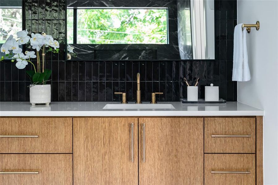 Close-up of interior finishes inside a home in , Dallas (Image 20). Close-up of interior finishes inside a home in , Dallas (Image 20).