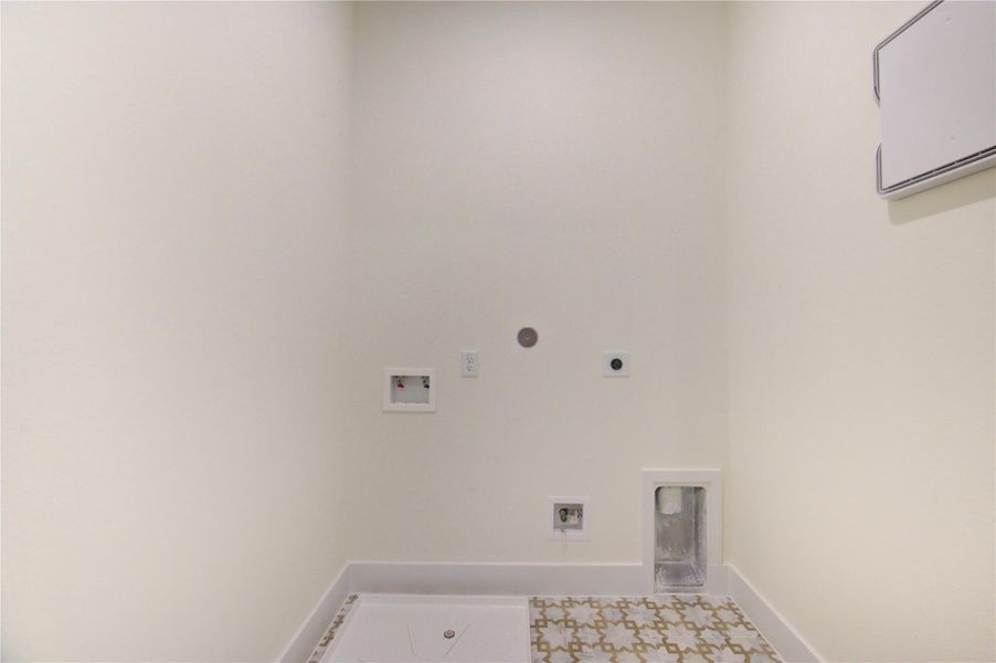 Spacious, unfurnished interior of a new home in , Houston (Image 19). Spacious, unfurnished interior of a new home in , Houston (Image 19).