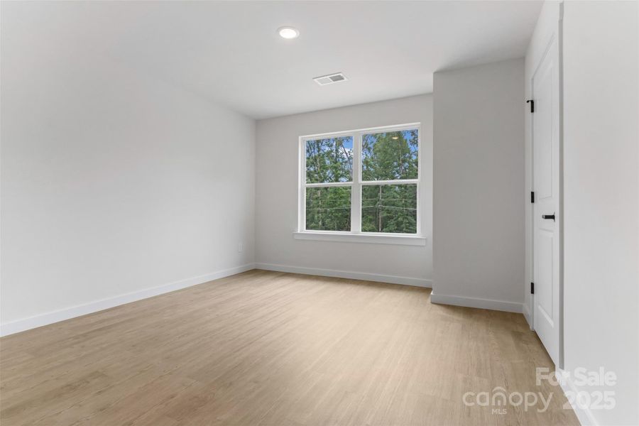 Spacious, unfurnished interior of a new home in , Hickory (Image 11).