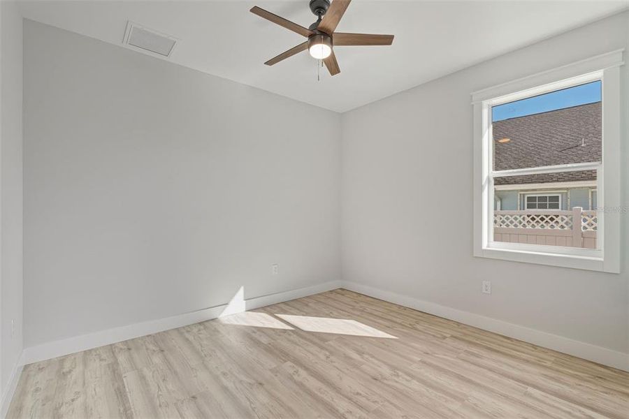 Spacious, unfurnished interior of a new home in , Rotonda West (Image 31).