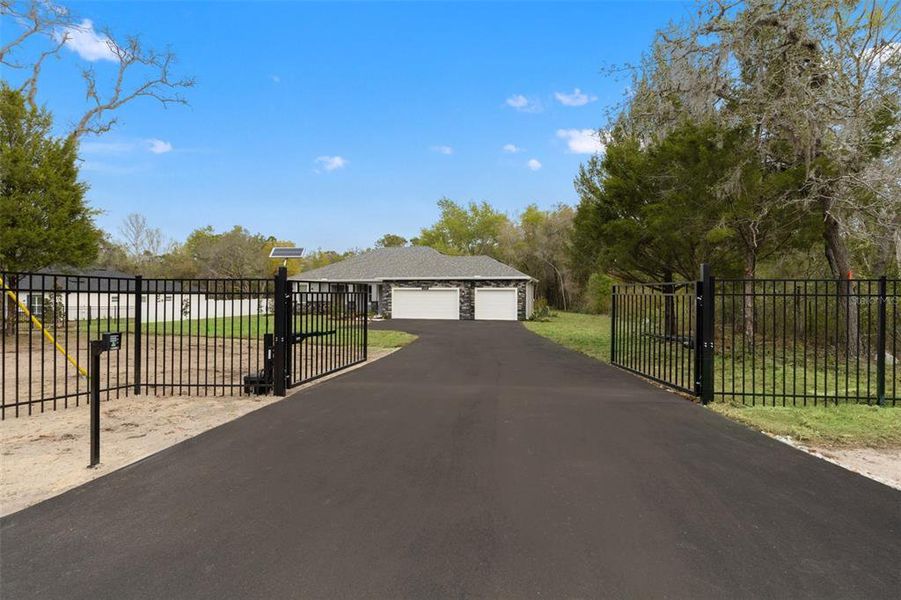 Image 47 of a home in .