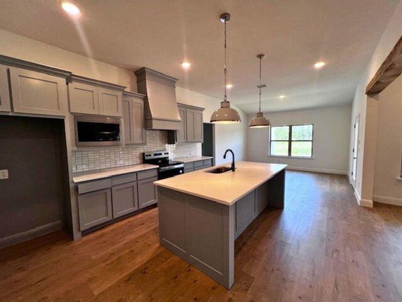 Furnished interior in a model home at Stonehenge Additional II in Sanger (Image 8). Furnished interior in a model home at Stonehenge Additional II in Sanger (Image 8).