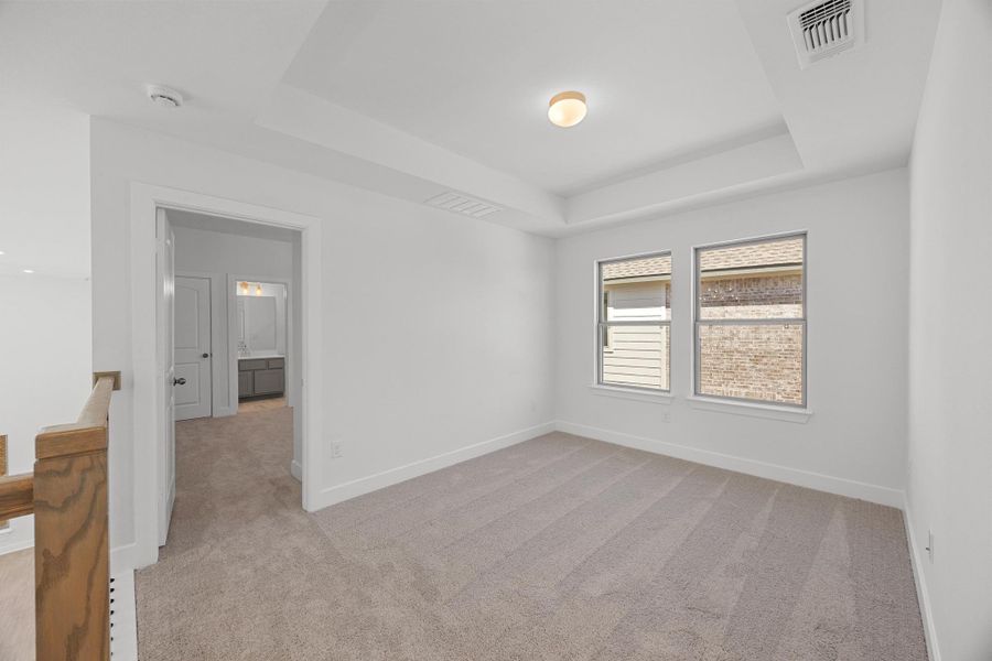 Spacious, unfurnished interior of a new home in Parmer Ranch - 40', Georgetown (Image 18).