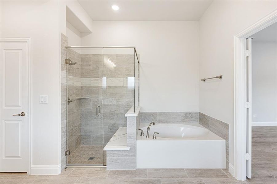 Furnished interior view inside a new home in Sonoma Verde, McLendon-Chisholm (Image 11).