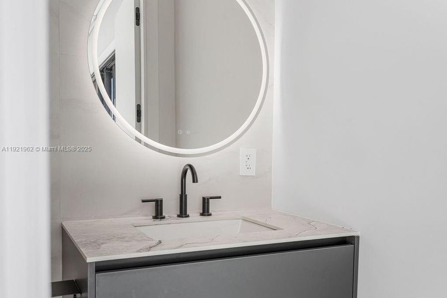 Close-up of interior finishes inside a home in , Fort Lauderdale (Image 21).