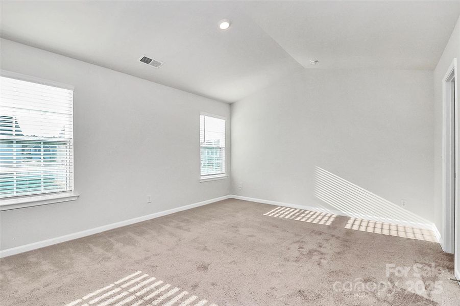 Spacious, unfurnished interior of a new home in , Gastonia (Image 38).