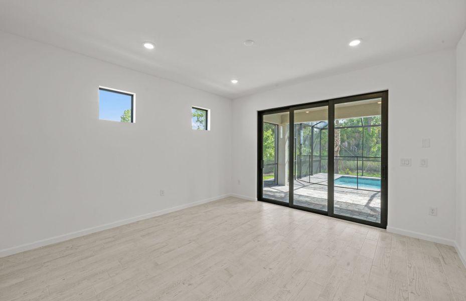 Spacious, unfurnished interior of a new home in Terreno, Naples (Image 24). Spacious, unfurnished interior of a new home in Terreno, Naples (Image 24).
