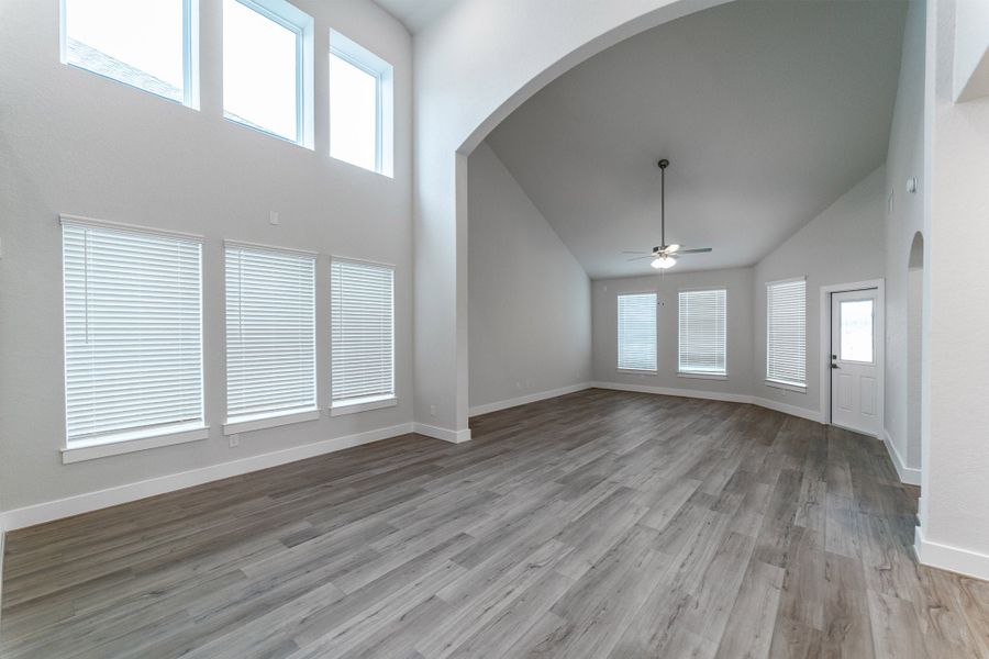 Spacious, unfurnished interior of a new home in The Woodlands at Medina Hills, Mico (Image 12).