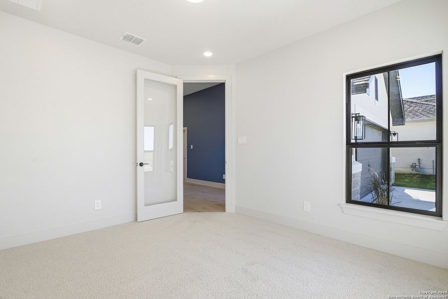 Spacious, unfurnished interior of a new home in Ventana - 60', Bulverde (Image 29).