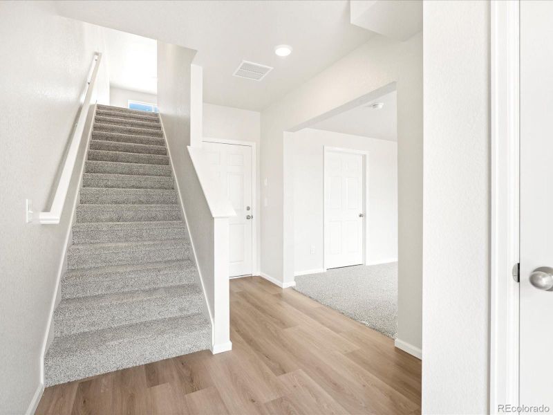 Spacious, unfurnished interior of a new home in Three Hills, Morrison (Image 31).