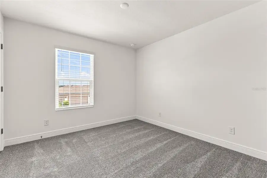 Spacious, unfurnished interior of a new home in , Groveland (Image 34).