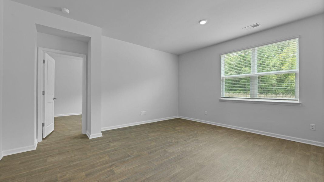 Spacious, unfurnished interior of a new home in Huggins Hill, Manning (Image 37).
