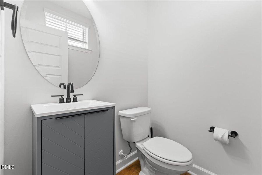 08-33 Pear Blossom Pkwy