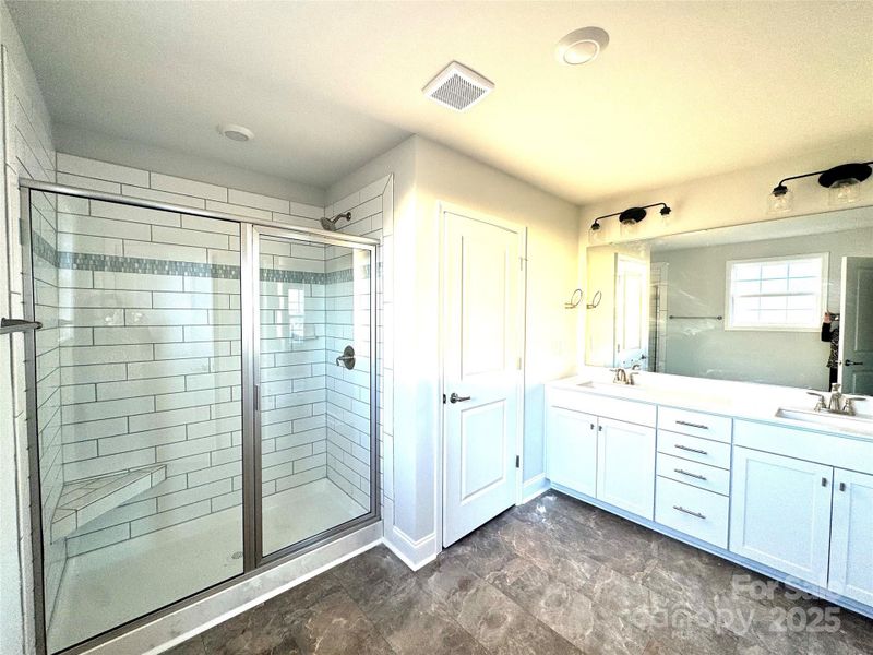 Furnished interior view inside a new home in , Gastonia (Image 5).