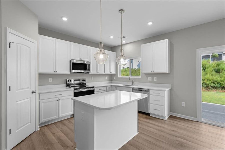 Furnished interior view inside a new home in Twin Lakes, Hoschton (Image 9).
