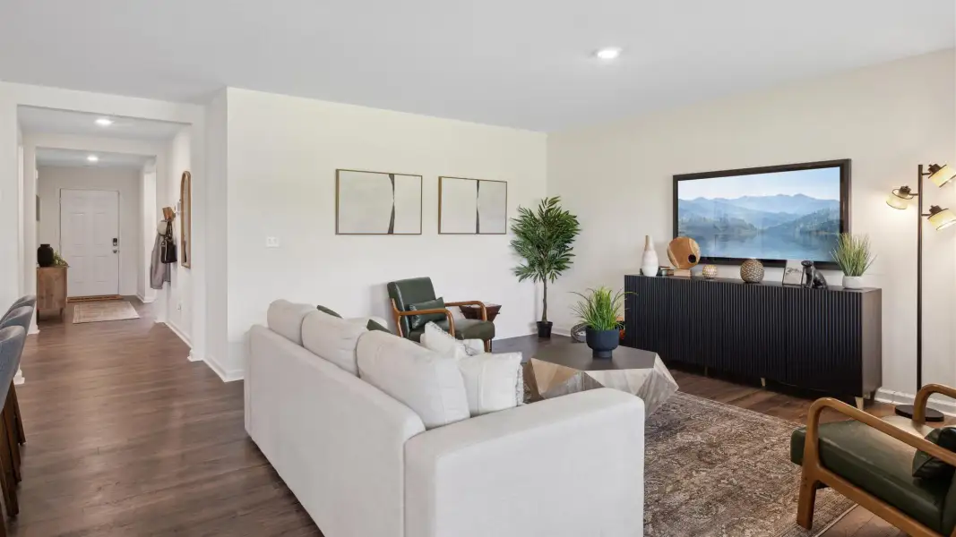 Furnished interior view inside a new home in Creekside Ridge, Dandridge (Image 20).