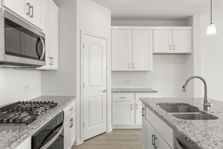 Representative furnished interior of a home built from the Kingston by UnionMain Homes in Elevon, Lavon (Image 11).