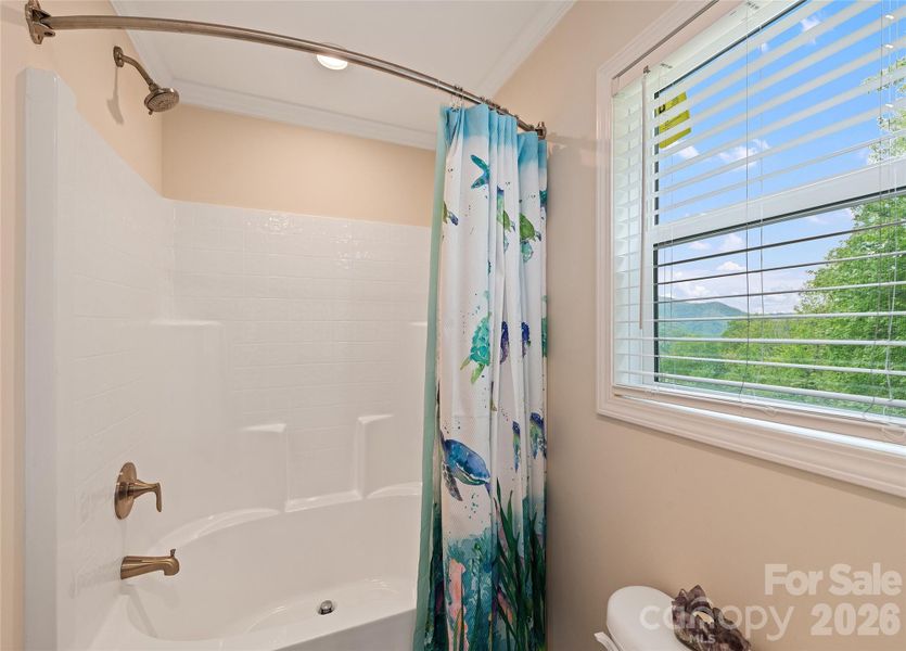 Image 29 of a home in .