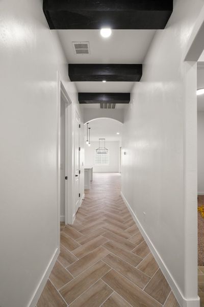 Spacious, unfurnished interior of a new home in Paseo Del Este Unit 9, El Paso (Image 19). Spacious, unfurnished interior of a new home in Paseo Del Este Unit 9, El Paso (Image 19).