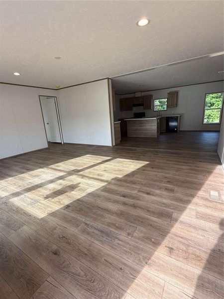 Spacious, unfurnished interior of a new home in , Elberton (Image 5).