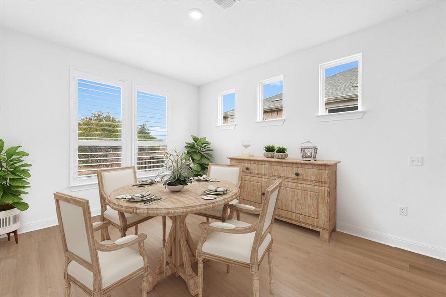 Breakfast Area: Virtual Staged