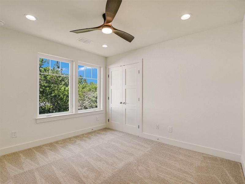 Spacious, unfurnished interior of a new home in , Wimberley (Image 20).