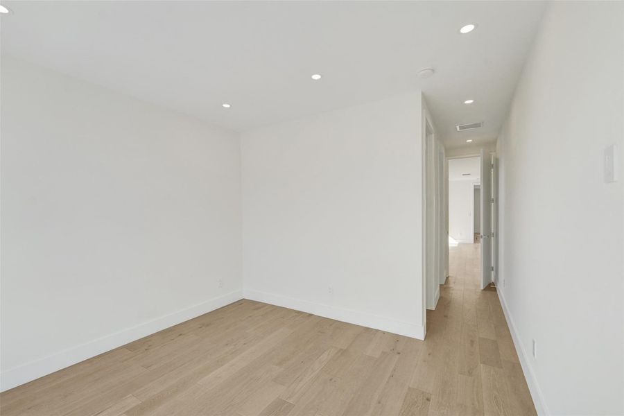 Spacious, unfurnished interior of a new home in , Fort Lauderdale (Image 83). Spacious, unfurnished interior of a new home in , Fort Lauderdale (Image 83).